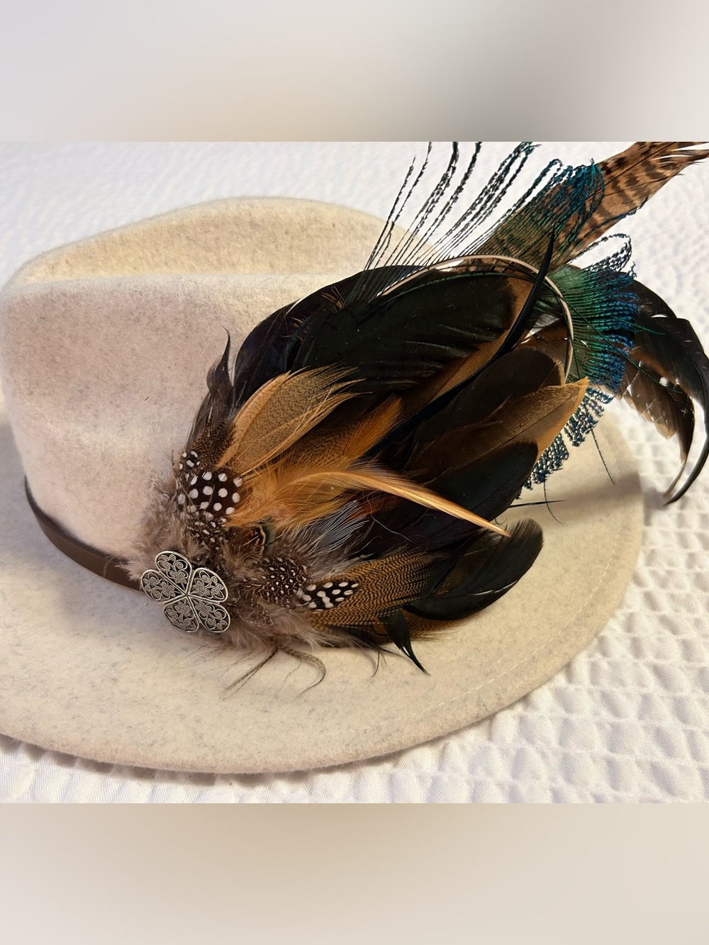 The Amelia Feather Accent Hat Pin